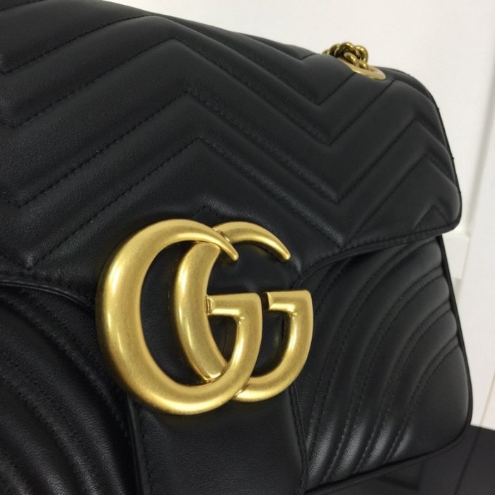 G*u*i gg marmont medium matelassé shoulder bag black