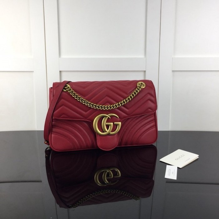 G*u*i gg marmont medium matelassé shoulder bag red