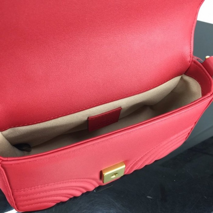 G*u*i gg marmont mini top handle bag red 547260