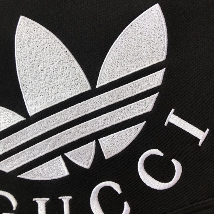 Ad*s x g*u*i sweatshirt 702607 black