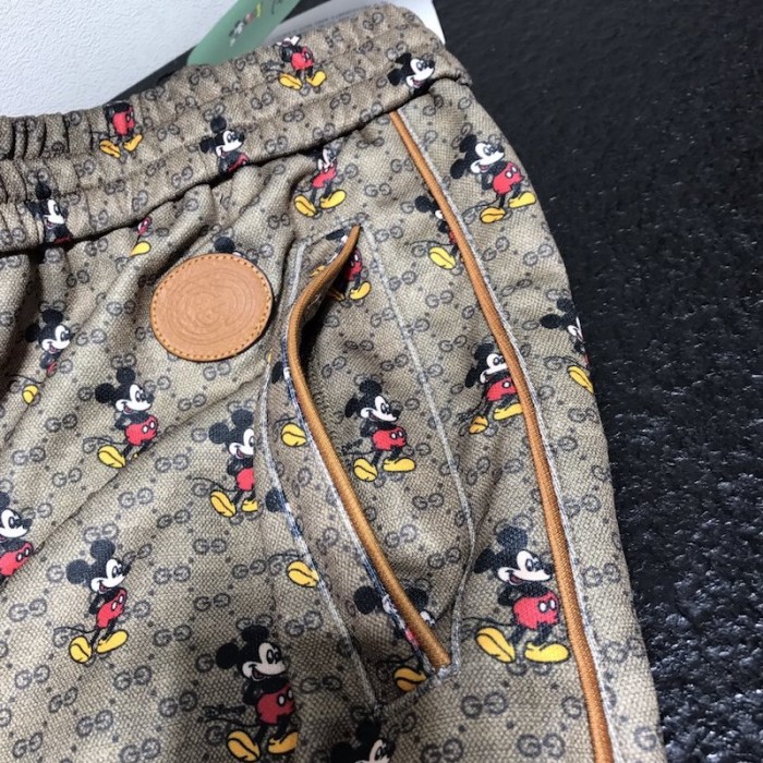 disney x G*u*i loose short 609968