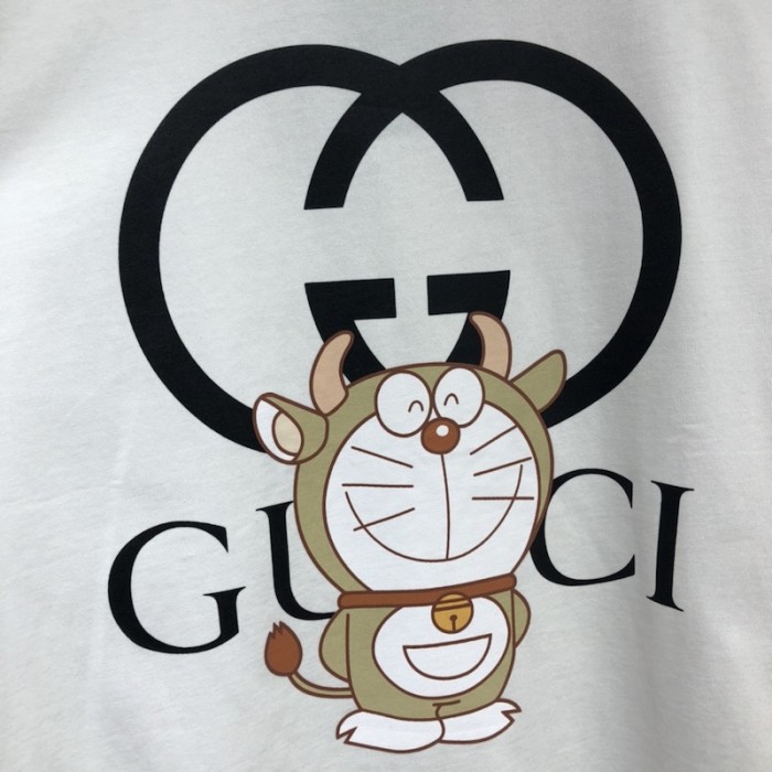doraemon x G*u*i oversize t-shirt ivory