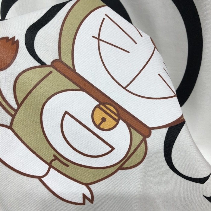 doraemon x G*u*i oversize t-shirt ivory