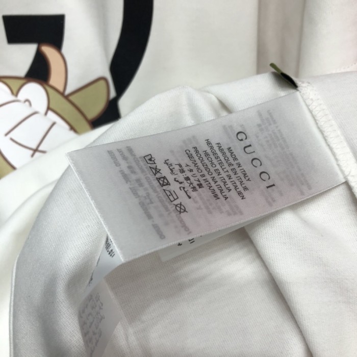 doraemon x G*u*i oversize t-shirt ivory