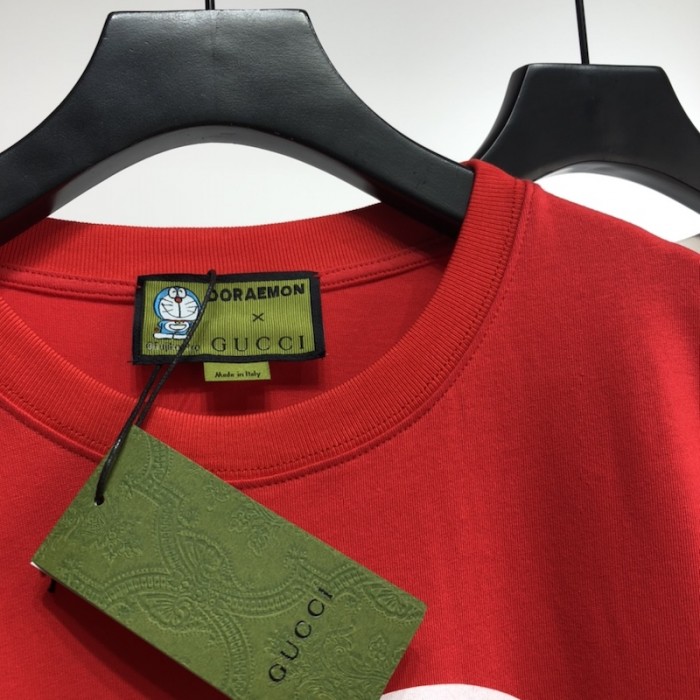 doraemon x G*u*i oversize t-shirt red