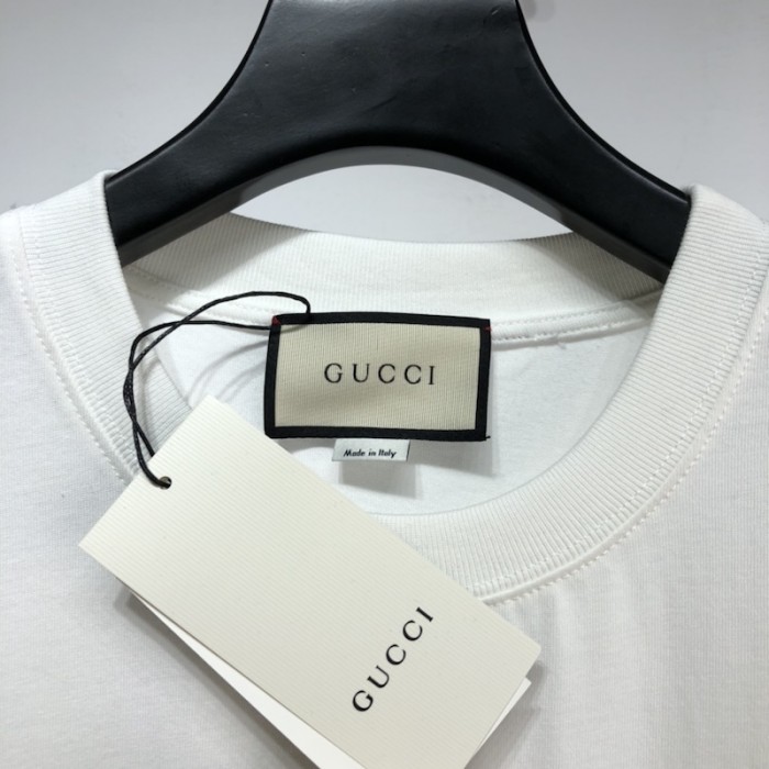 G*u*i interlocking g stripe print t-shirt off white