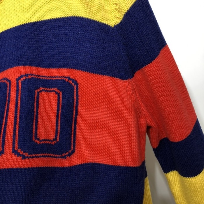 G*u*i 100 wool sweater yellow