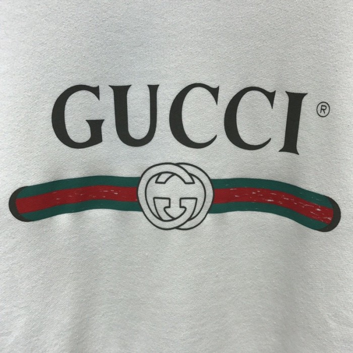 G*u*i oversize sweatershirt with classic G*u*i logo white