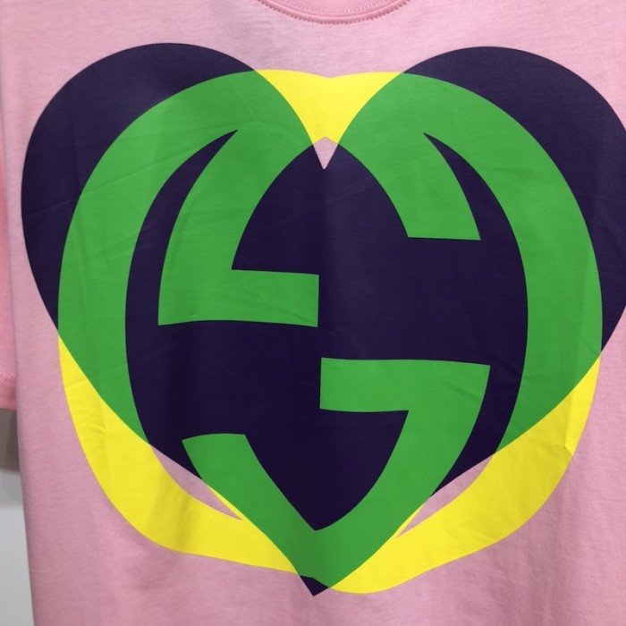 G*u*i interlocking g heart t-shirt pink