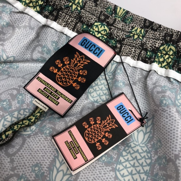 G*u*i pineapple gg print short 683021
