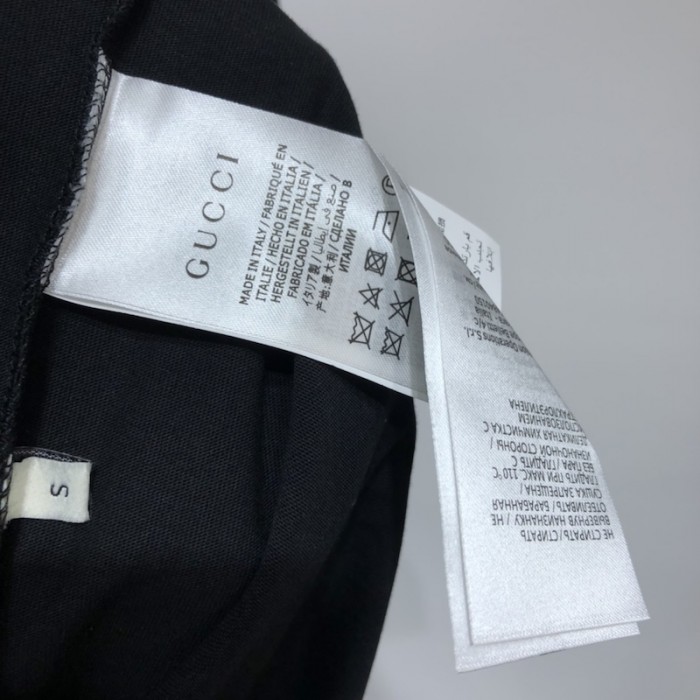 G*u*i t-shirt with 