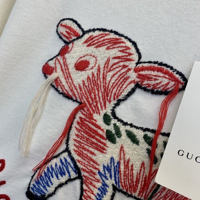 G*u*i t-shirt with fawn patch white