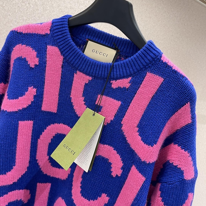 G*u*i wool jumper with G*u*i intarsia blue and pink ‎763672