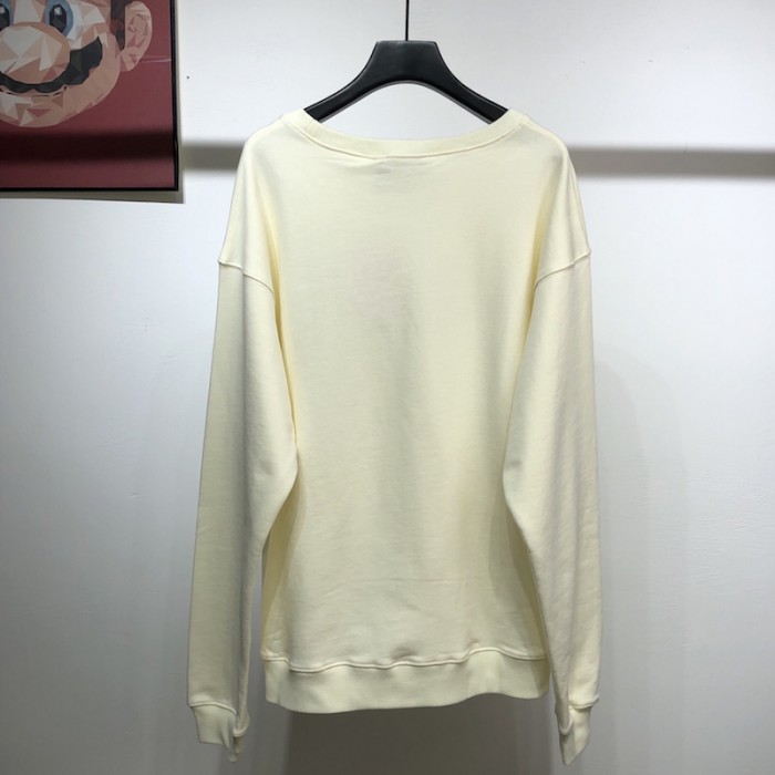 G*u*i x the north face sweatershirt cream