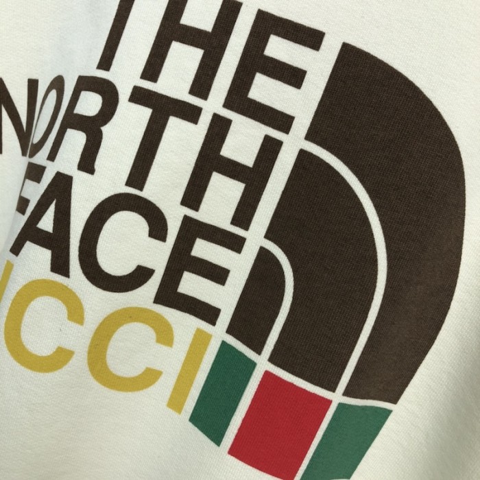 G*u*i x the north face sweatershirt cream