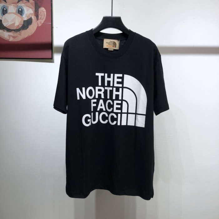 G*u*i x the north face t shirt black