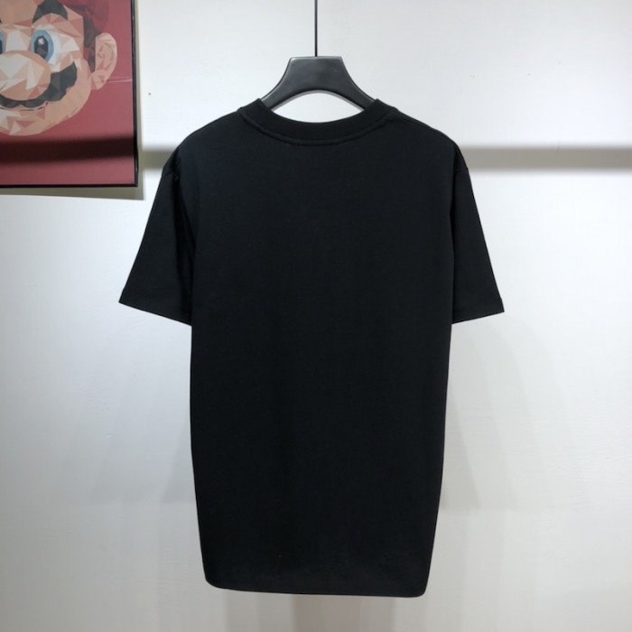 G*u*i x the north face t shirt black