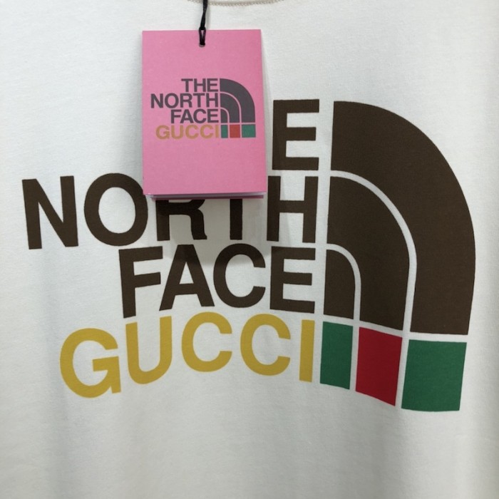 G*u*i x the north face t shirt cream