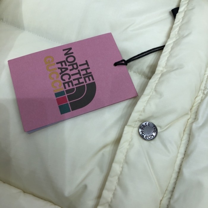 G*u*i x the north face coat jacket white