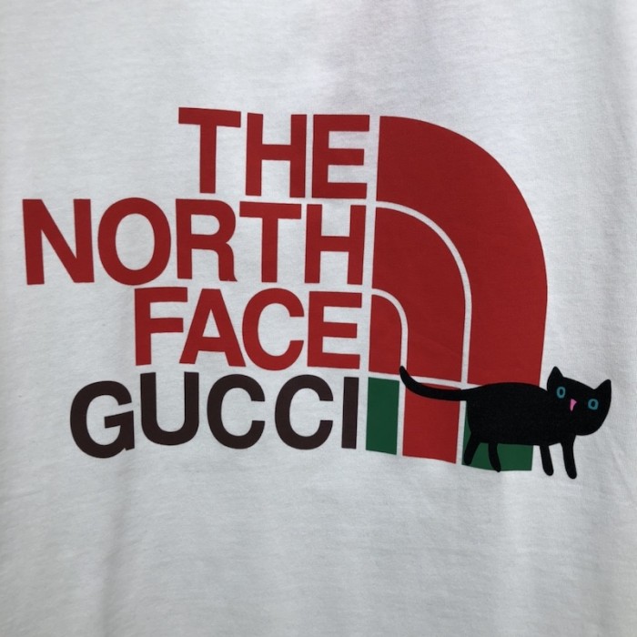 the north face x G*u*i t shirt / black cat white