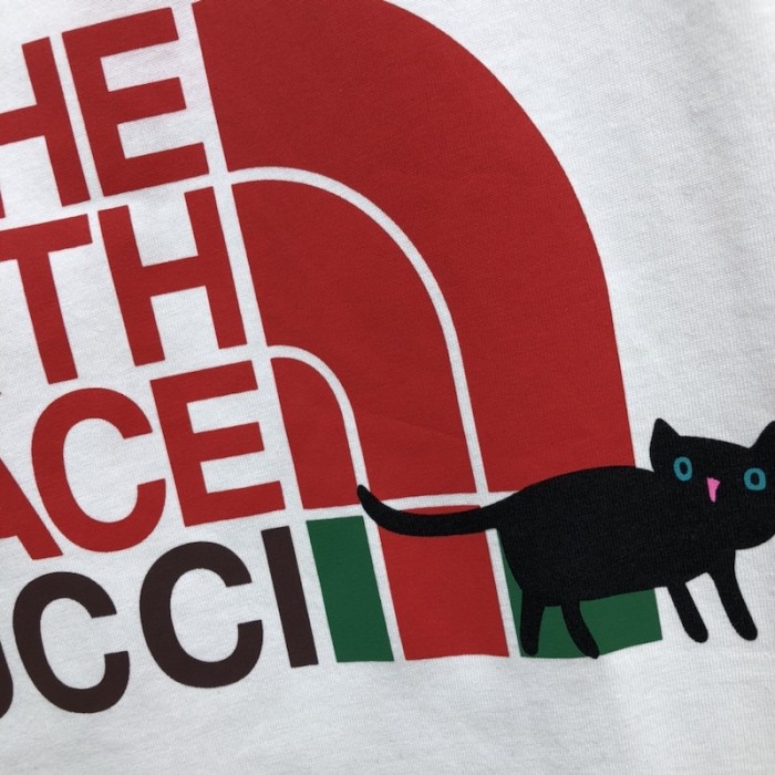 the north face x G*u*i t shirt / black cat white