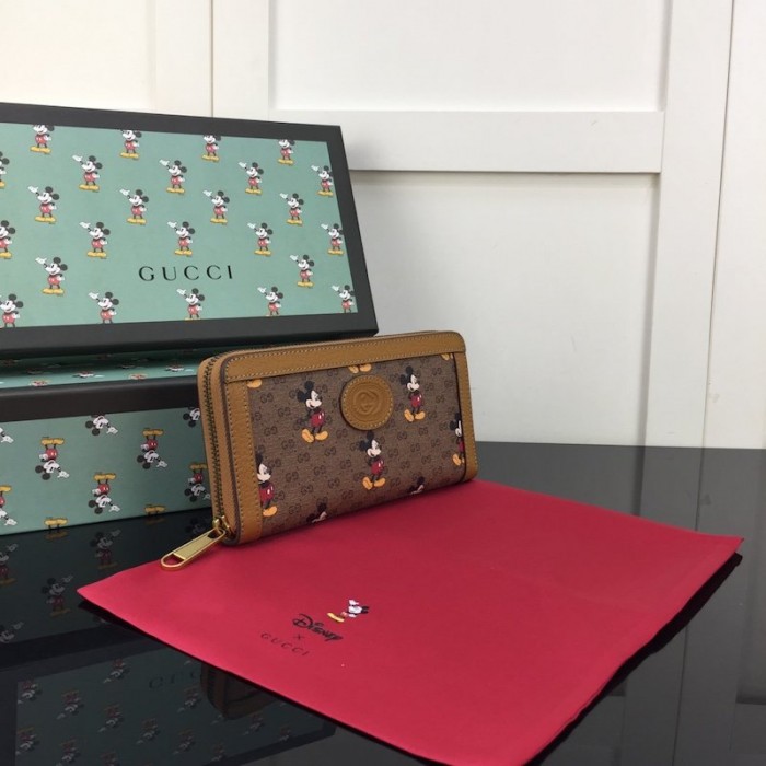 disney x G*u*i zip around wallet