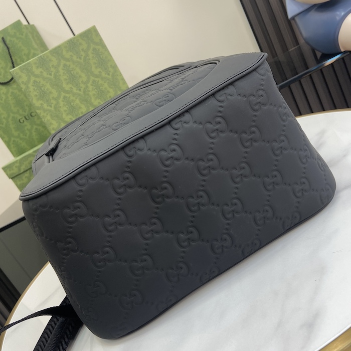 G*u*i black gg rubber-effect leather backpack ‎771280