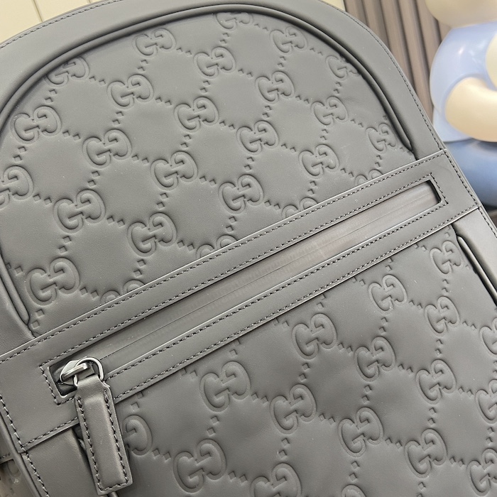 G*u*i black gg rubber-effect leather backpack ‎771280