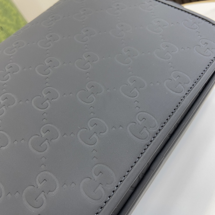 G*u*i black gg rubber-effect leather gg crossbody bag ‎775097