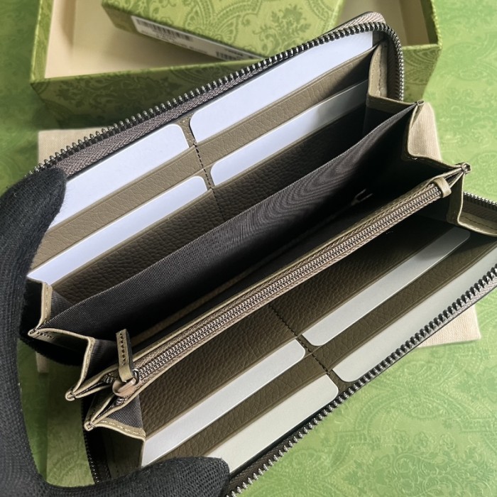 G*u*i jumbo gg continental wallet taupe 739484