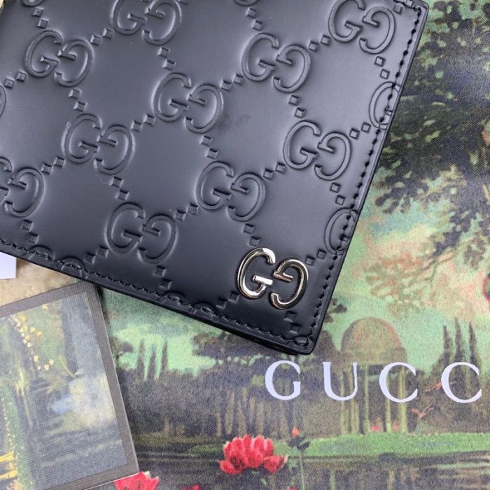 G*u*i signature leather wallet black