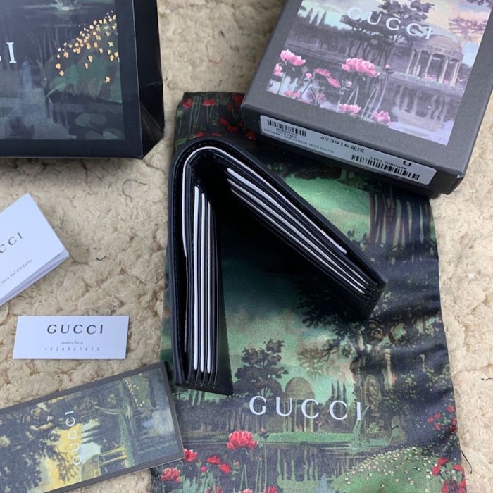 G*u*i signature leather wallet black