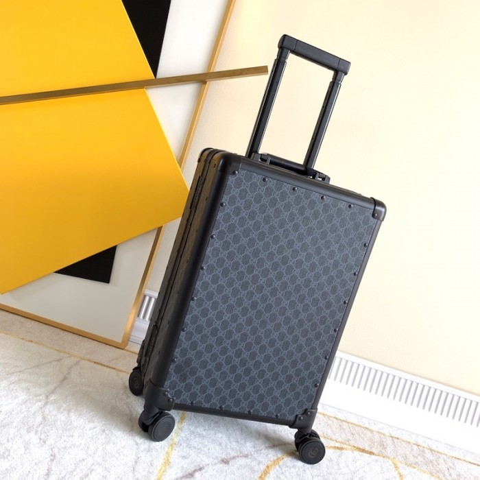 G*u*i globe-trotter black gg canvas luggage