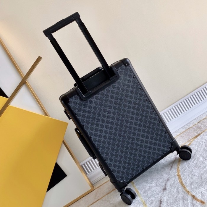 G*u*i globe-trotter black gg canvas luggage