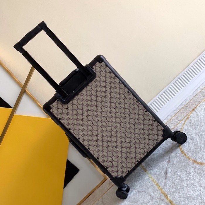 G*u*i globe-trotter beige gg canvas luggage