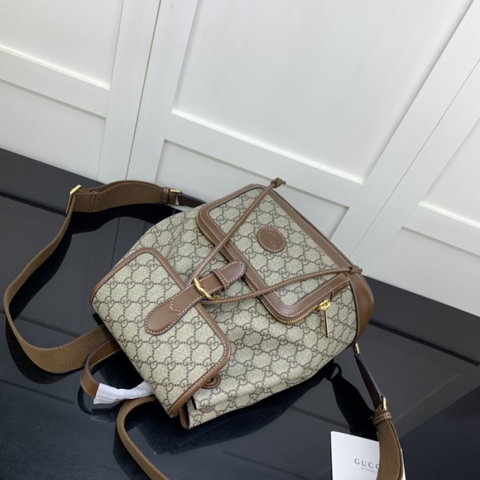 G*u*i backpack with interlocking g 674147 brown