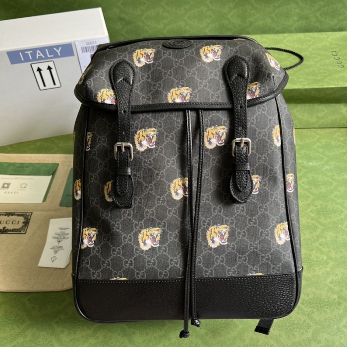 G*u*i gg medium backpack with tiger print ‎696013