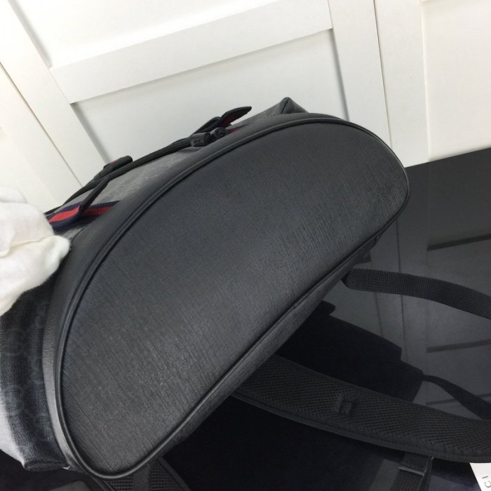 g*u*i gg black Sup*e backpack 495563