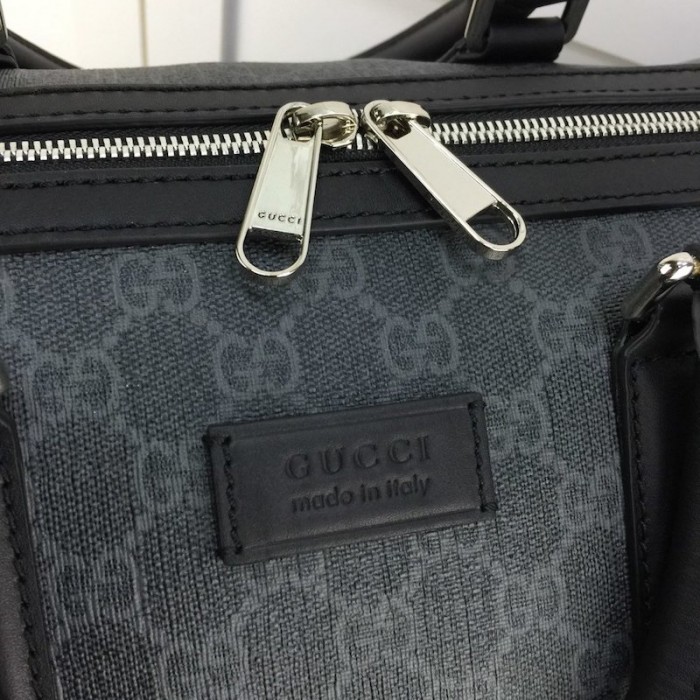 G*u*i gg black carry-on duffle bag 474131