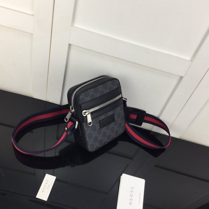 G*u*i gg black messenger bag ‎598103