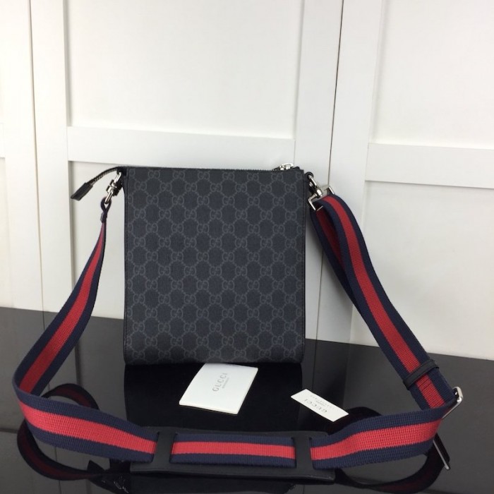 G*u*i gg black small messenger bag 523599