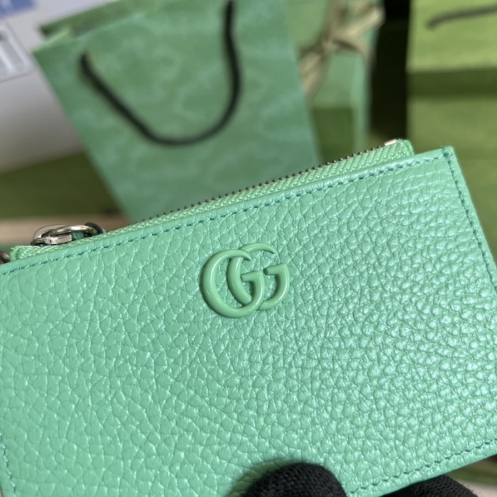G*u*i gg marmont keychain card case ‎701070 green