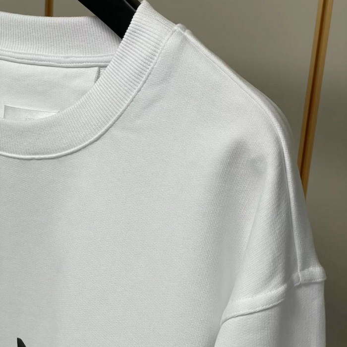 Givenchy Archetype slim fit sweatshirt in fleece white