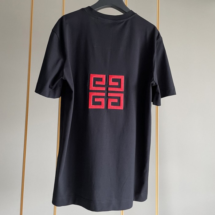 Givenchy 4G Embroidered Oversized T shirt Black/Red