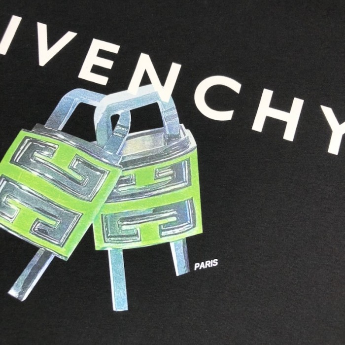 Givenchy 4G Lock slim fit t-shirt Black