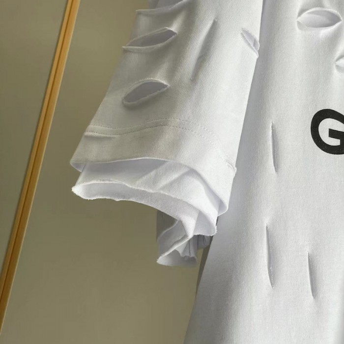 Givenchy Archetype oversized t-shirt with destroyed effect white