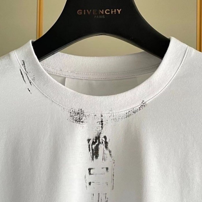 GIVENCHY trompe-l