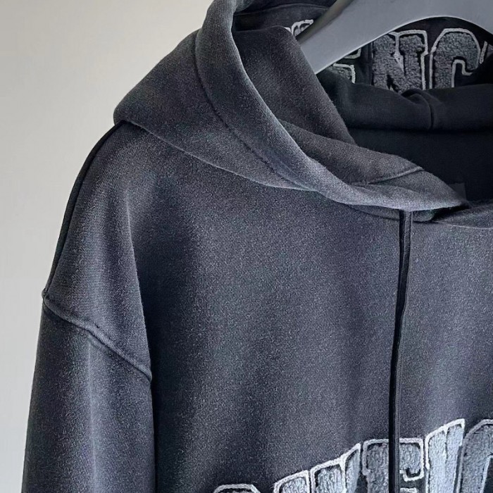 Givenchy Slim fit hoodie in felpa with patch