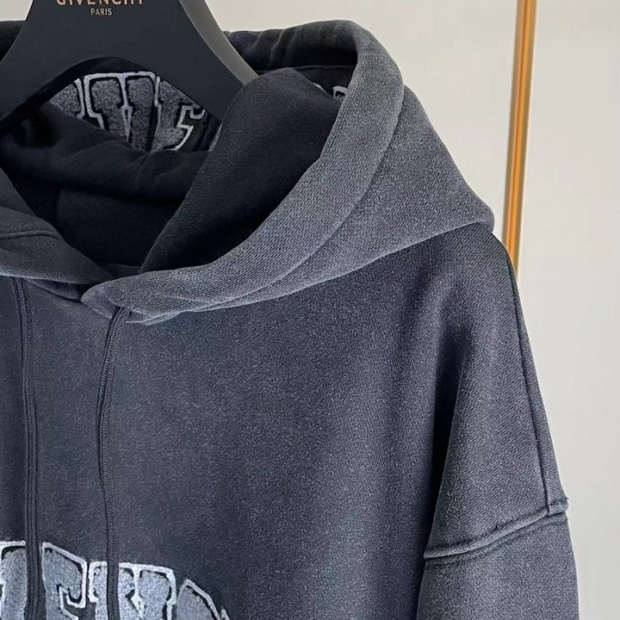 Givenchy Slim fit hoodie in felpa with patch
