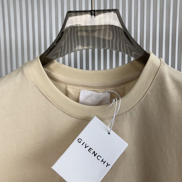 Givenchy T-shirt in GIVENCHY 4G embroidered jersey
